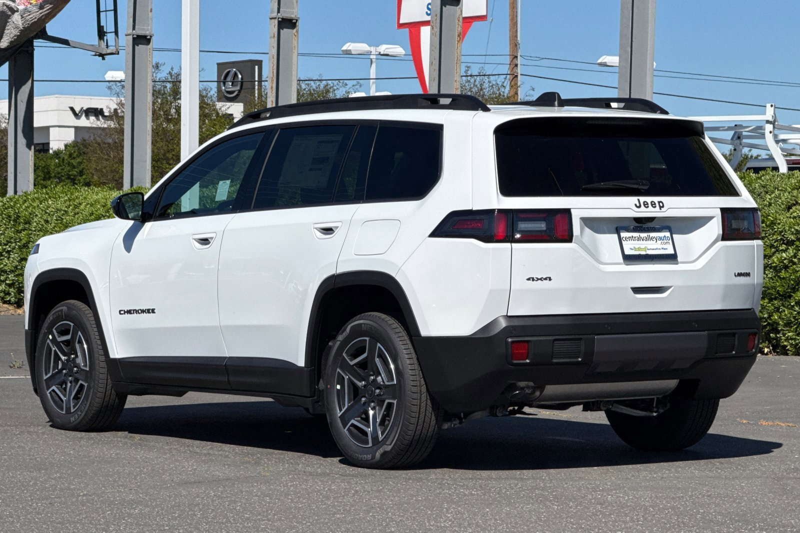 New 2026 Bright White Clearcoat Jeep Laredo image 6