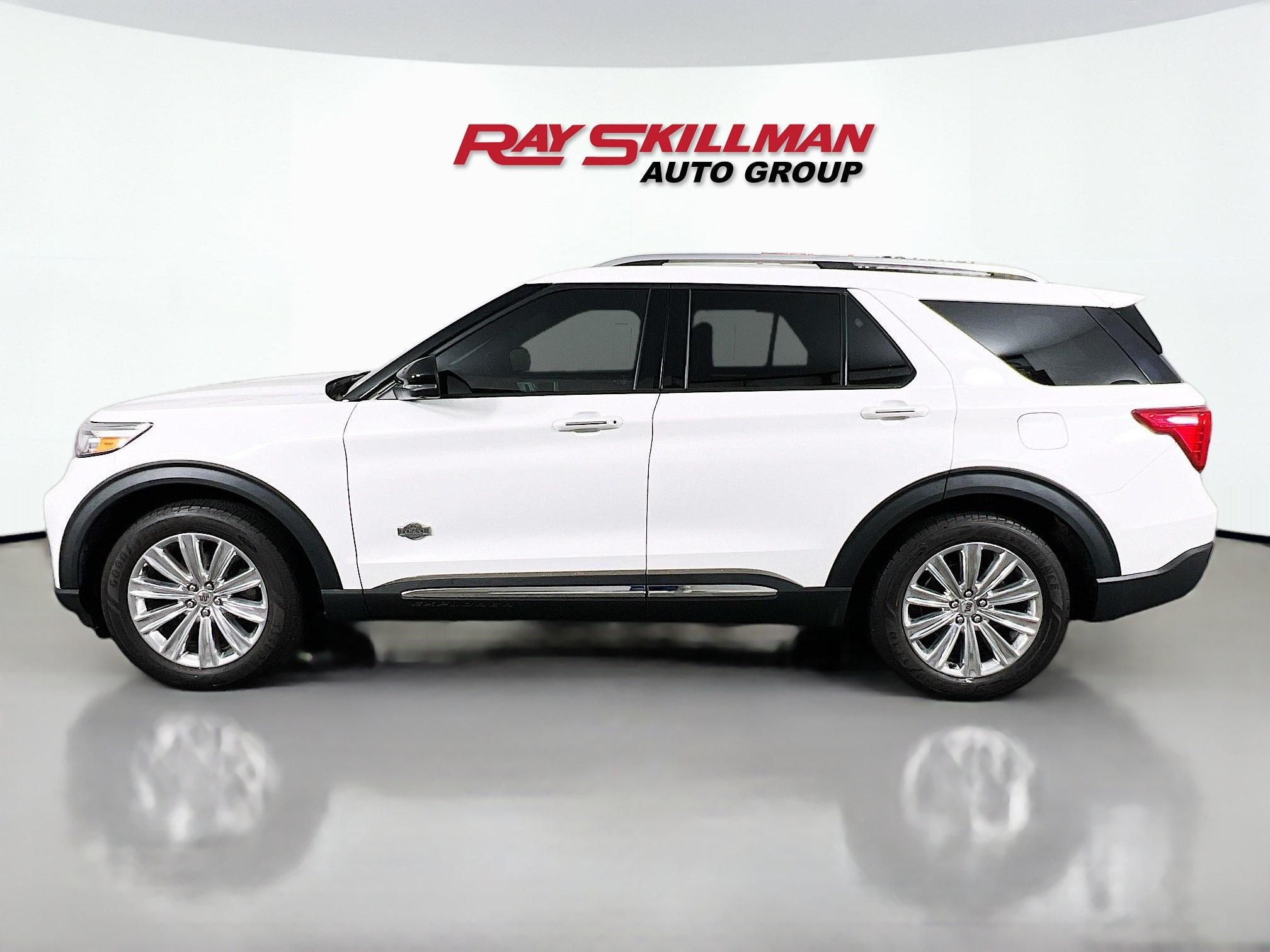 Used 2022 White Ford KING RANCH image 4