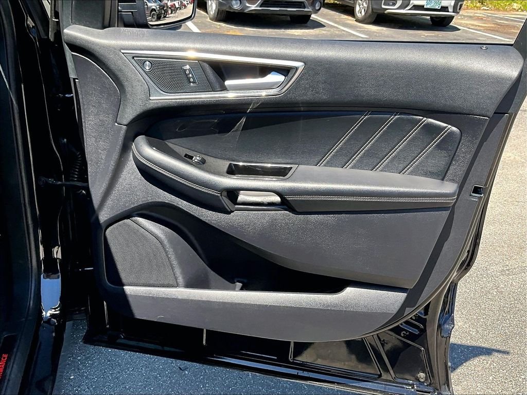 Used 2020 Black Ford ST image 12