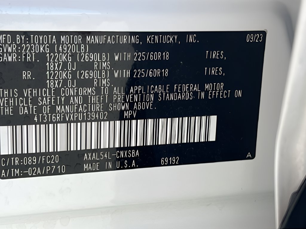 Used 2023 Wind Chill Pear Toyota Hybrid SE image 24