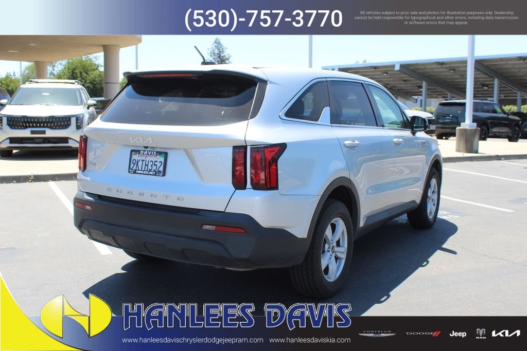 Used 2022 Silver Kia LX image 7