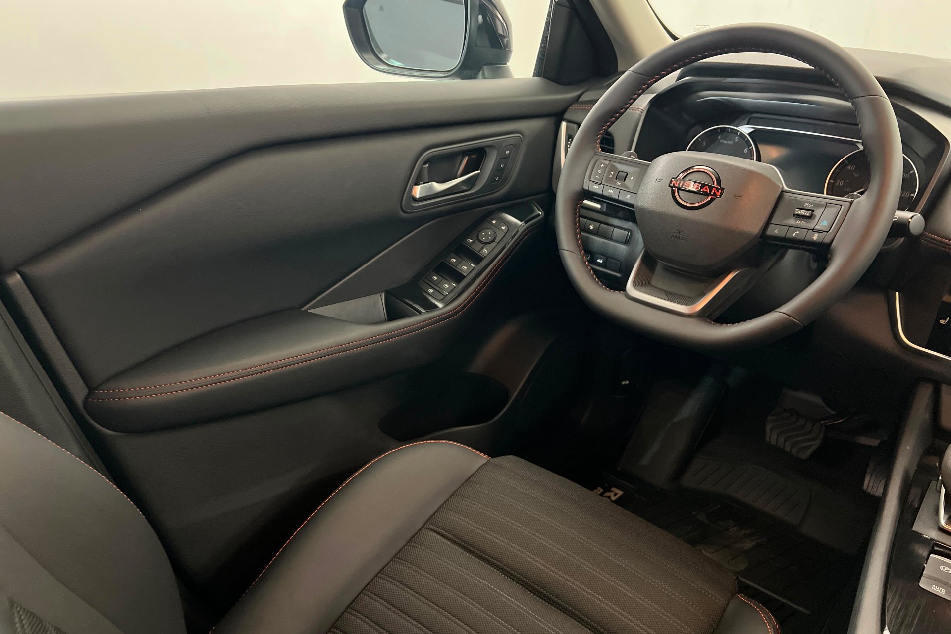 New 2026 Boulder Gray Pearl Nissan Rock Creek® image 12