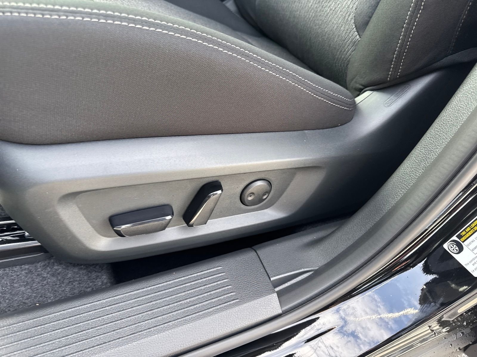 New 2026 Nissan Rogue SV 4D Sport Utility