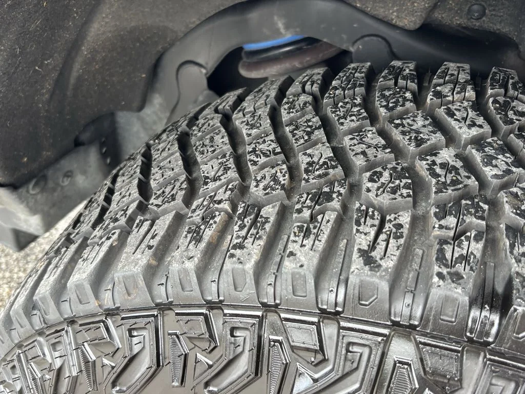 Used 2024 Gray Ford Wildtrak image 12