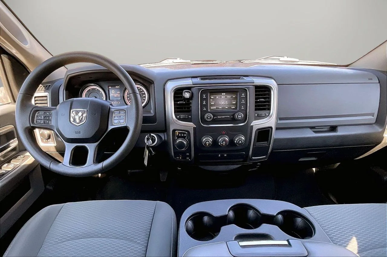 Certified Used 2018 Black Ram SLT image 15