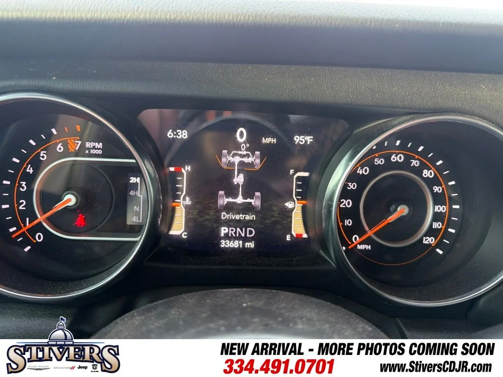 Used 2022 Blue Jeep Overland image 20
