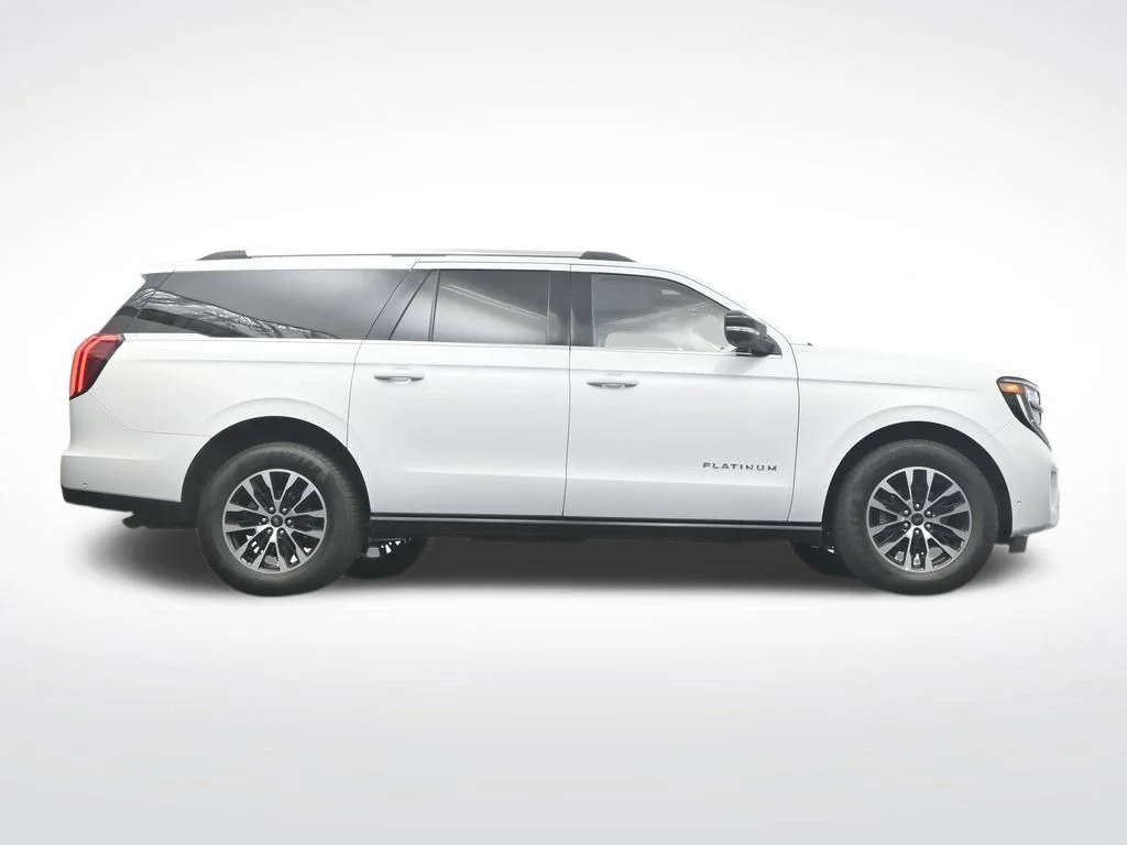 Certified Used 2025 Oxford White Ford Platinum image 36