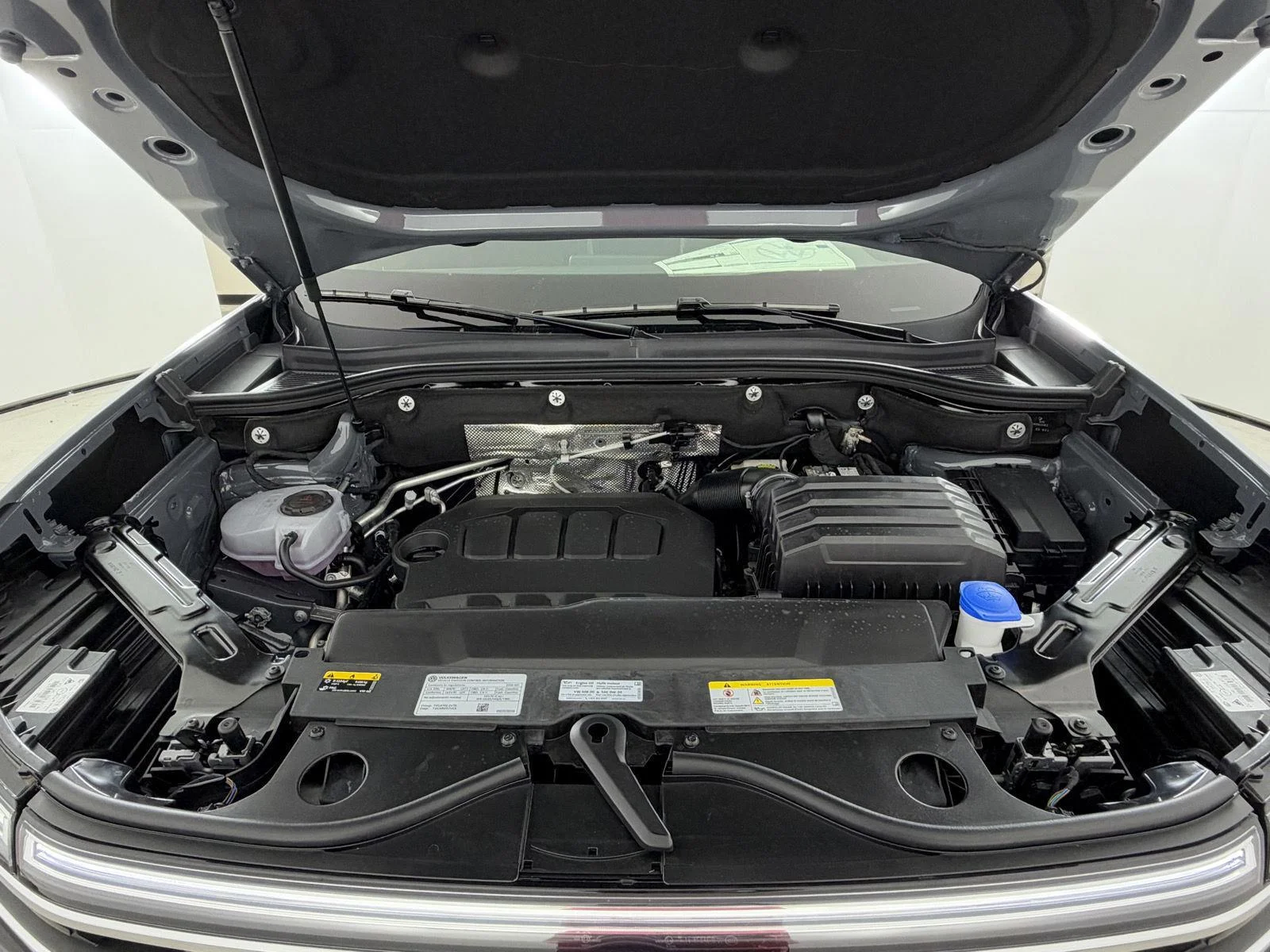New 2026 Pure Gray Volkswagen 2.0T SE w/Technology image 12