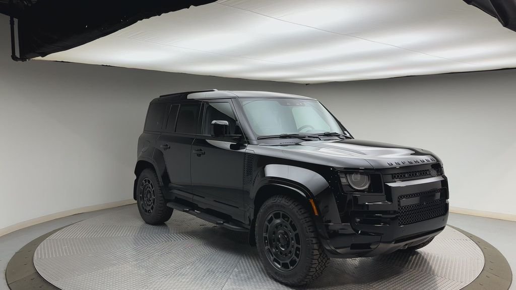 New 2026 Narvik Black Land Rover OCTA image 8