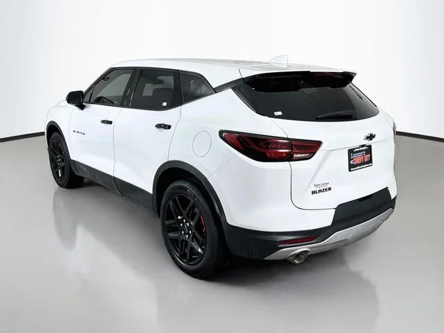 Used 2024 White Chevrolet LT image 5