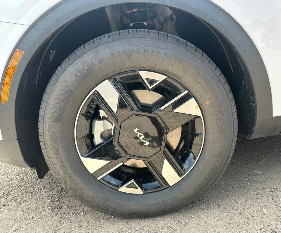 New 2026 White Kia LX image 20