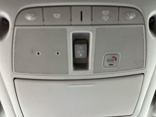 Used 2020 Brilliant Silver Metallic Nissan SL image 28
