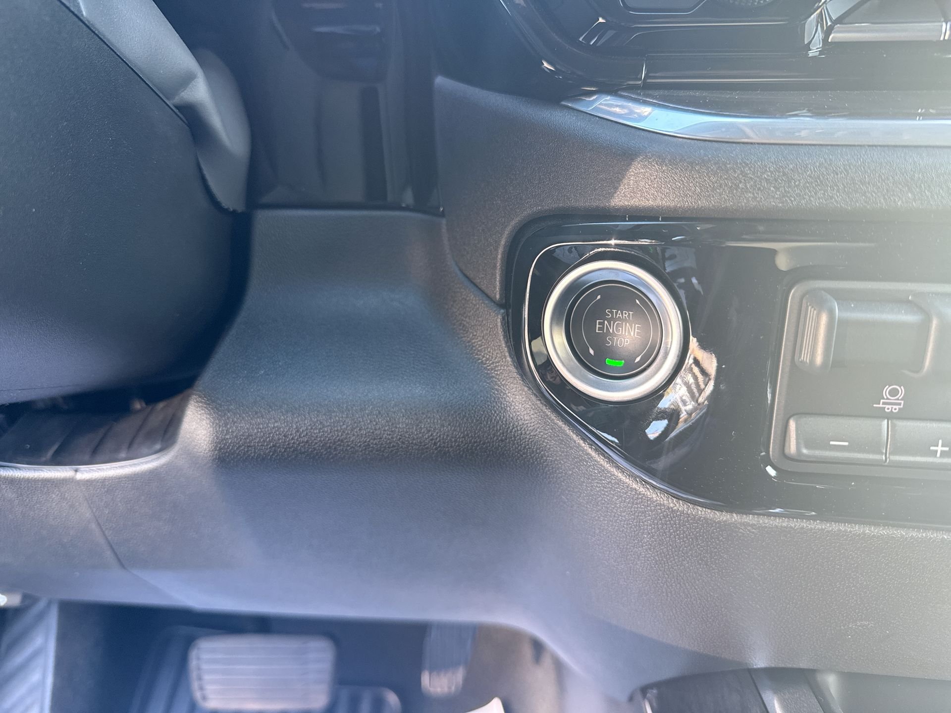 2025 Chevrolet Silverado 1500 LTZ - Photo 51