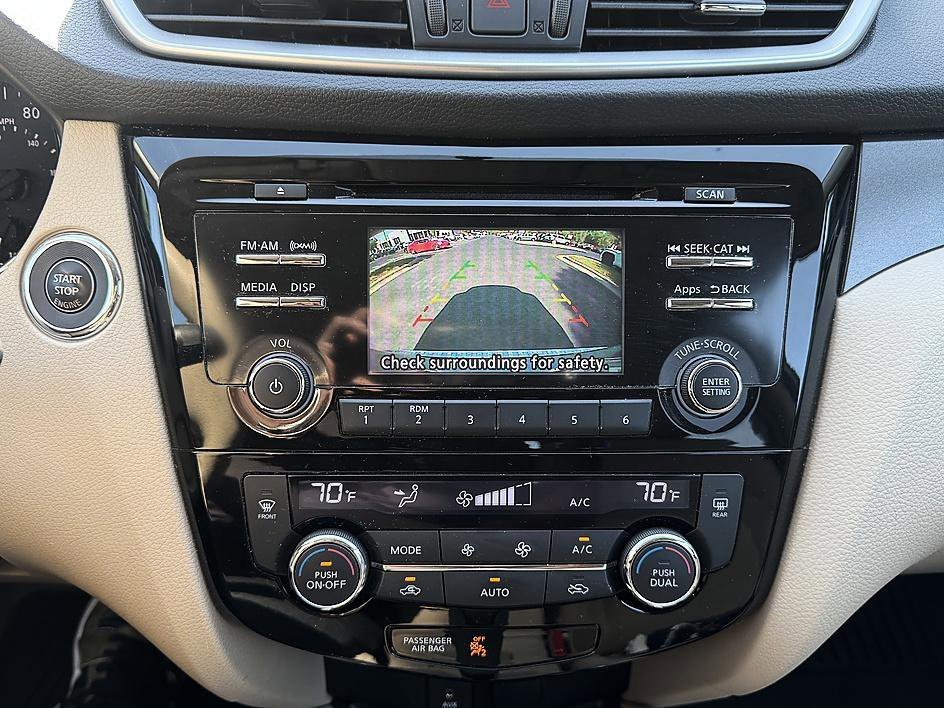 Used 2014 Gun Metallic Nissan SV image 15