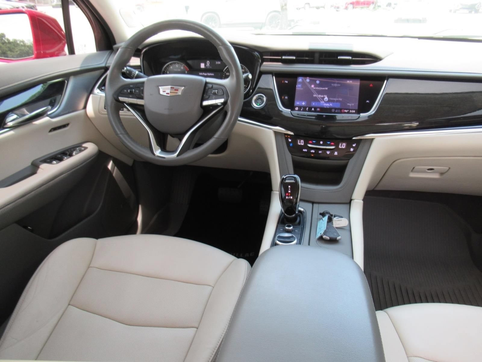 Used 2020 RED HORIZON TINTCOAT Cadillac FWD Premium Luxury image 13