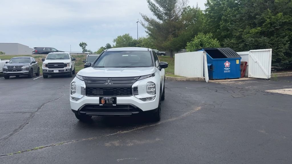 New 2026 WHT DIAMOND Mitsubishi LE image 2