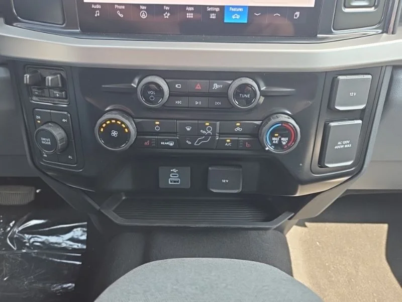 New 2026 Carbonized Gray Metallic Ford F-250® XLT image 41