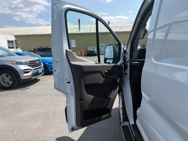Used 2025 White Ford Base image 13