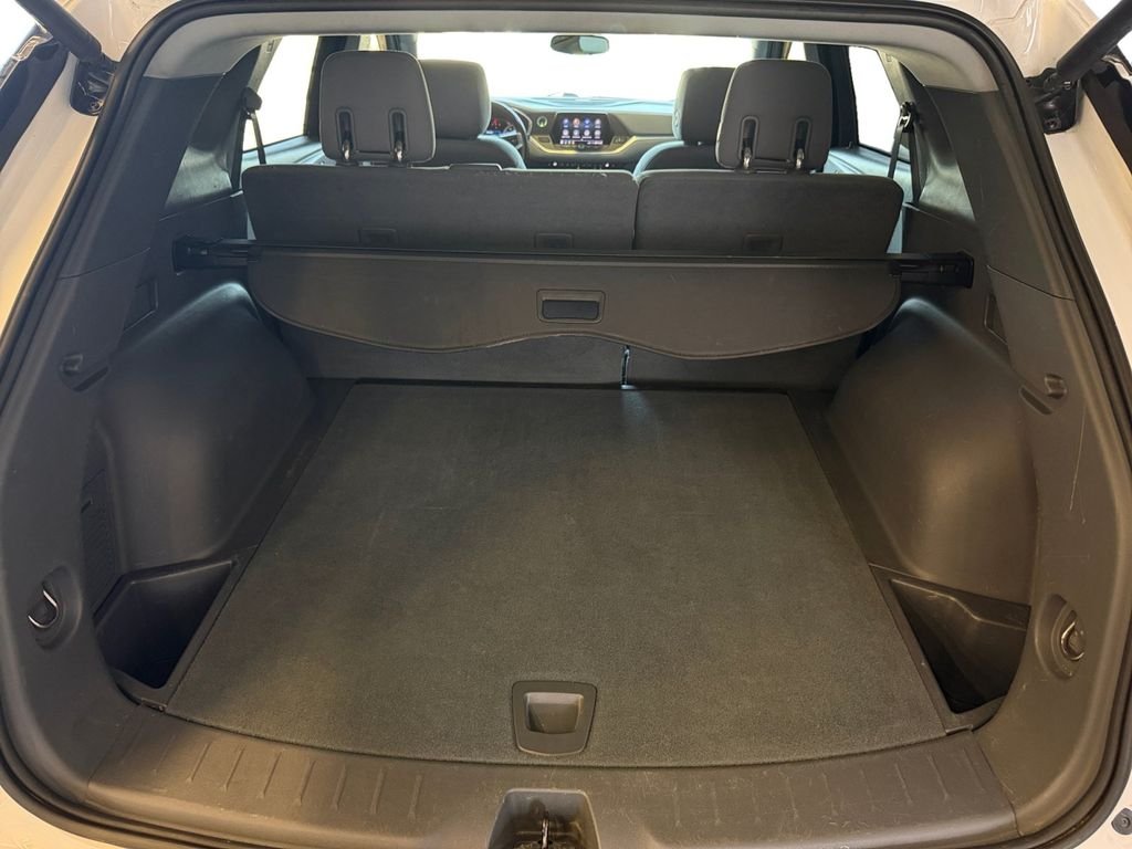 Used 2019 White Chevrolet Base image 14