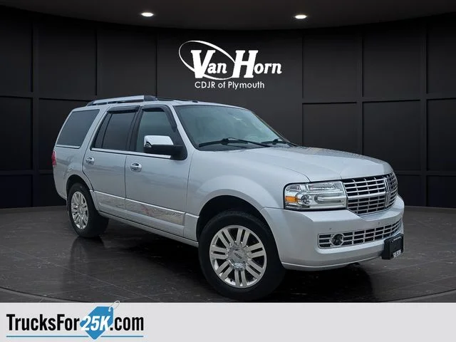 Used 2012 Ingot Silver Lincoln Base image 1