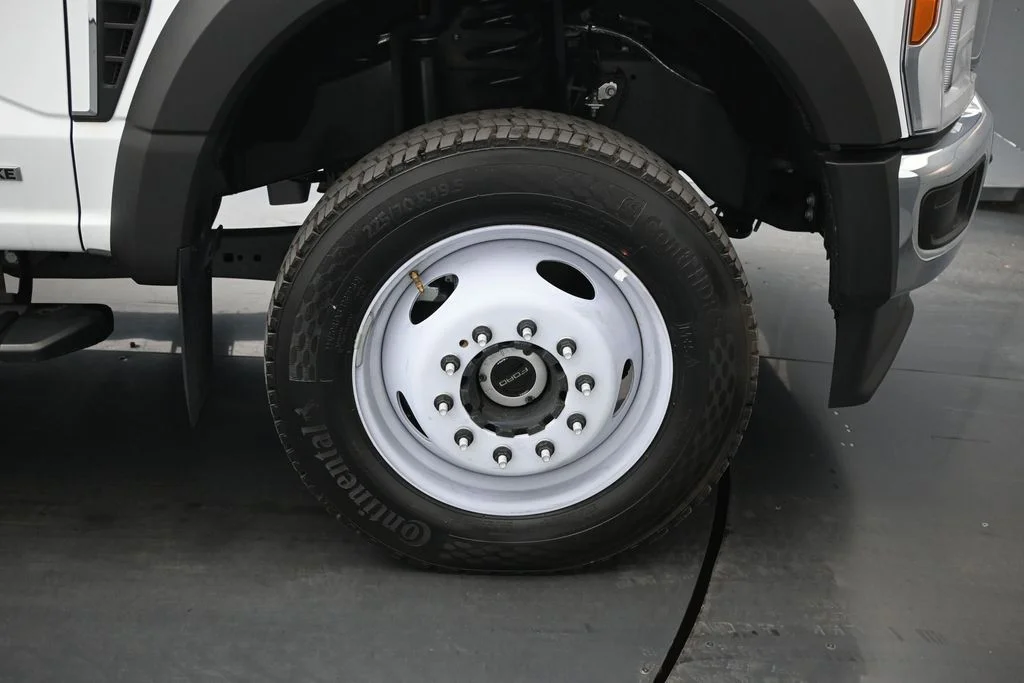 New 2025 Oxford White Ford XL image 20