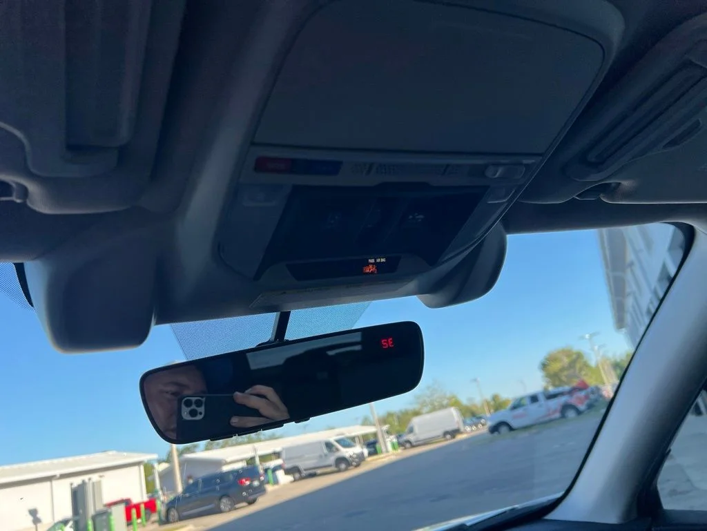 Used 2019 White Subaru Sport image 39