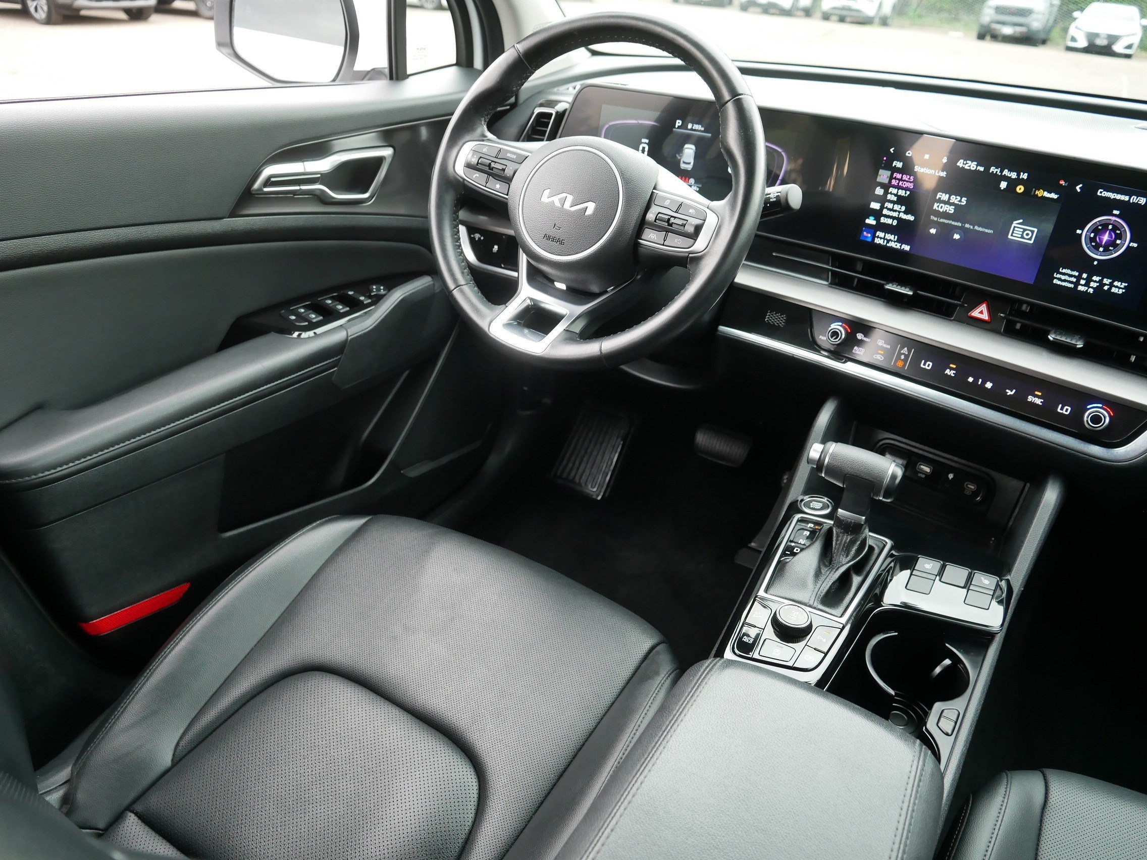 Used 2024 Glacial White Pearl Kia EX image 9