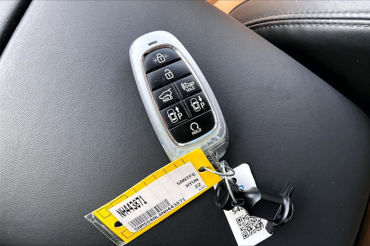 Used 2022 Quartz White Hyundai Calligraphy image 15