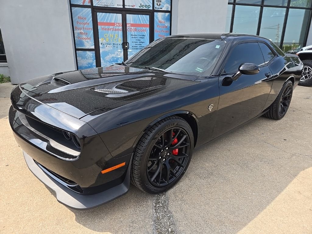 Used 2015 Dodge Challenger SRT with VIN 2C3CDZC90FH816120 for sale in Kansas City
