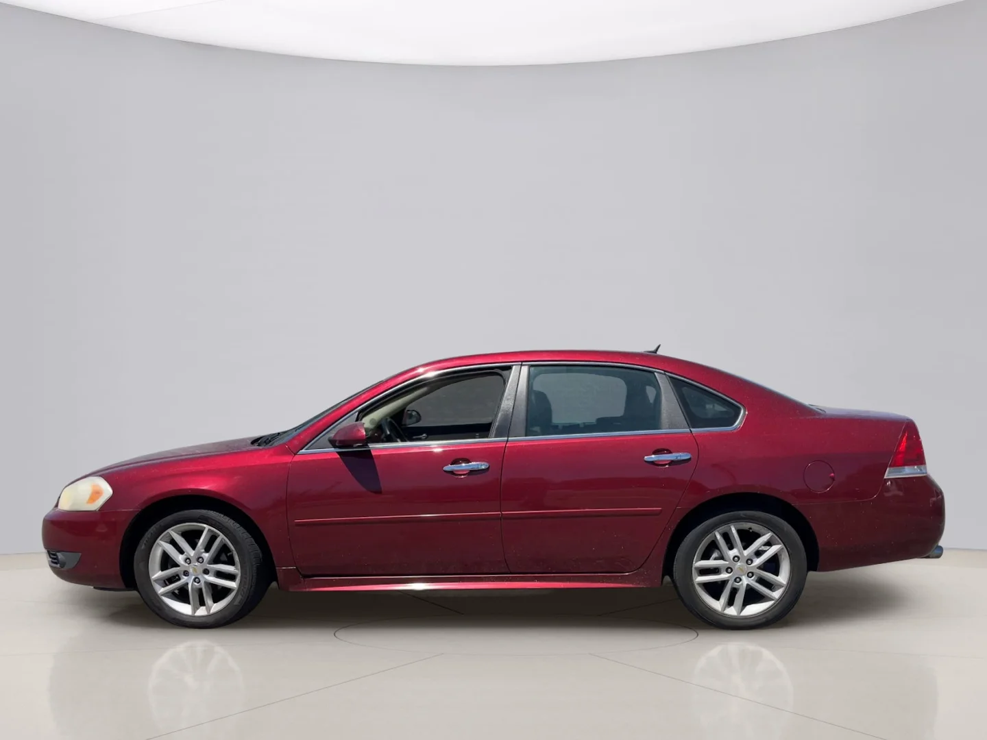 Used 2011 Red Chevrolet LTZ image 3