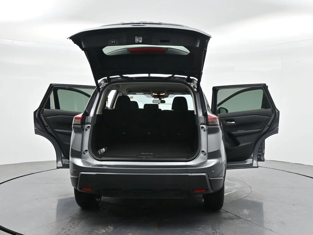 Used 2025 Gray Nissan SV image 42