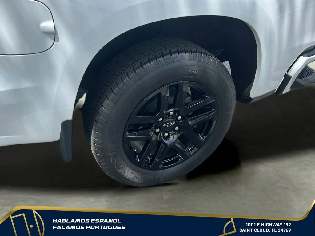 Used 2026 Summit White Chevrolet RST image 26
