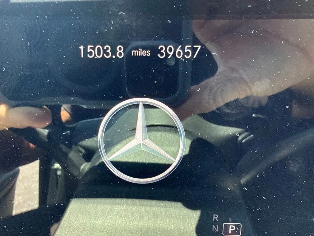 Used 2022  Mercedes-Benz GLB 250 image 6