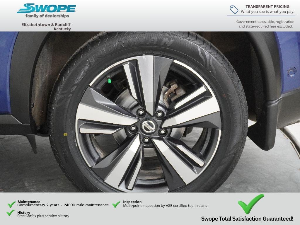Used 2021 Caspian Blue Metallic/Super Black Nissan Platinum image 33