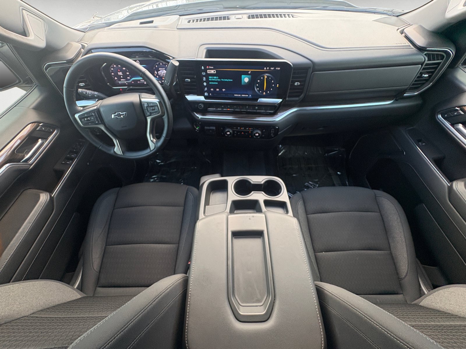 Used 2025 Gray Chevrolet RST image 14