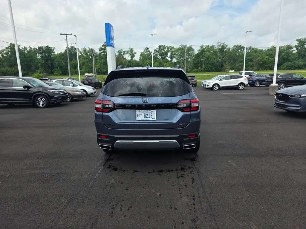 Certified Used 2026 Smoke Blue Pearl Honda Touring image 5