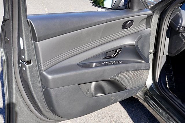 Used 2026 Gray Hyundai SEL Sport image 20