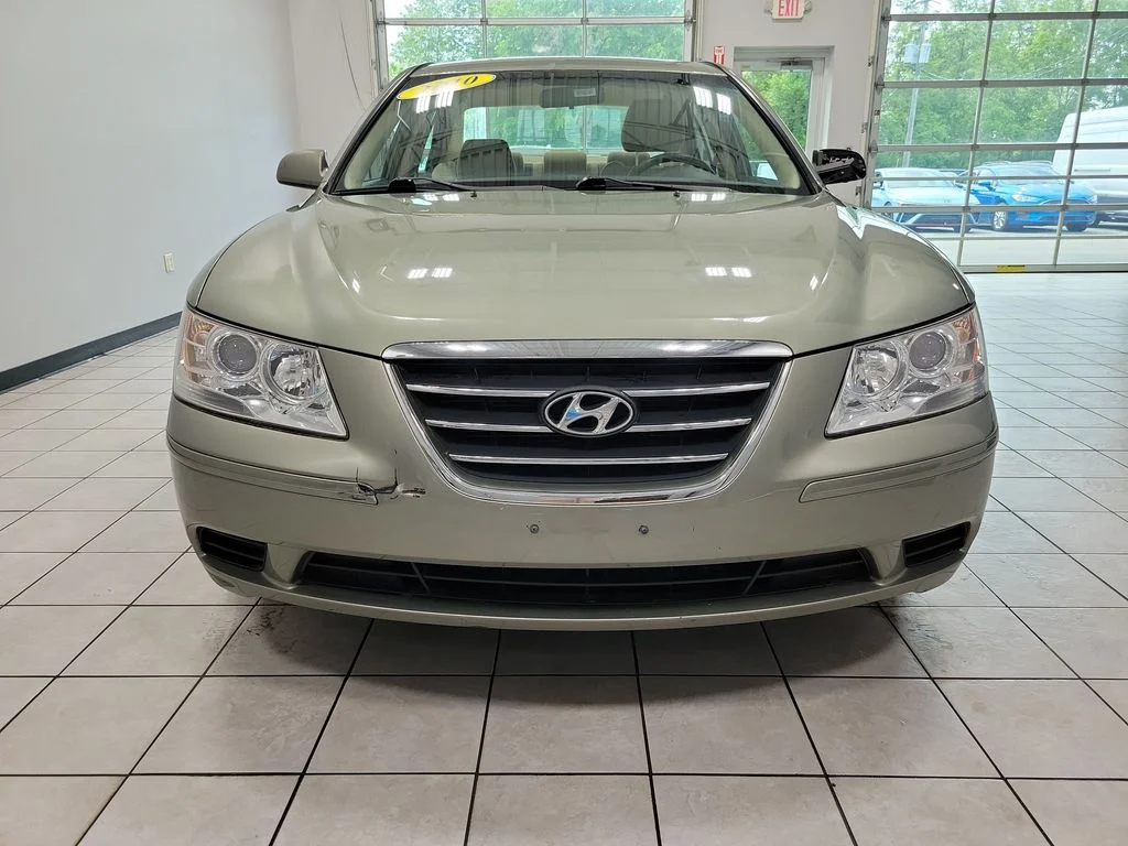 Used 2010 Beige Hyundai GLS image 6