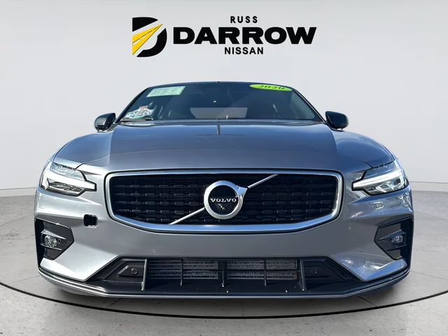 Used 2020 Gray Volvo T5 R-Design image 8