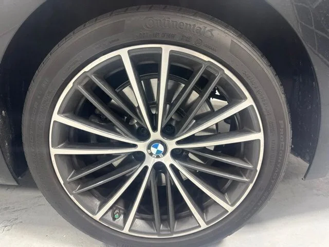 Used 2023 Black BMW 540i image 9