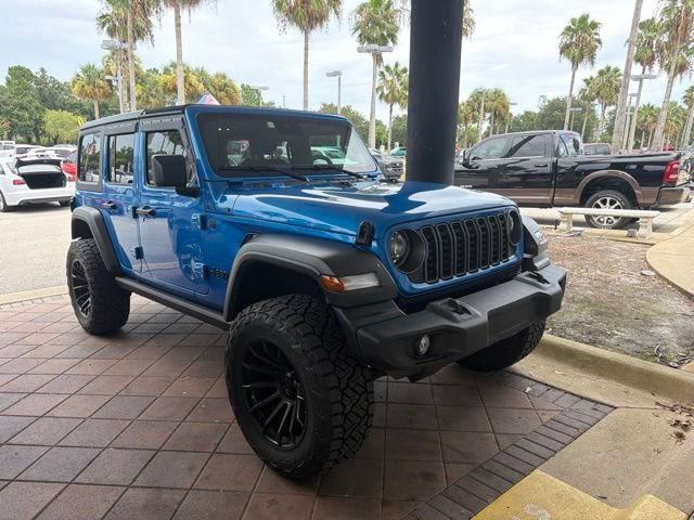 Certified Used 2025 Blue Pearl Jeep Sport S image 2