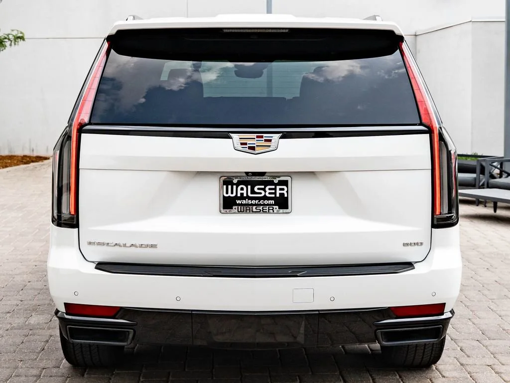 Used 2023 Crystal White Tricoat Cadillac Sport image 7