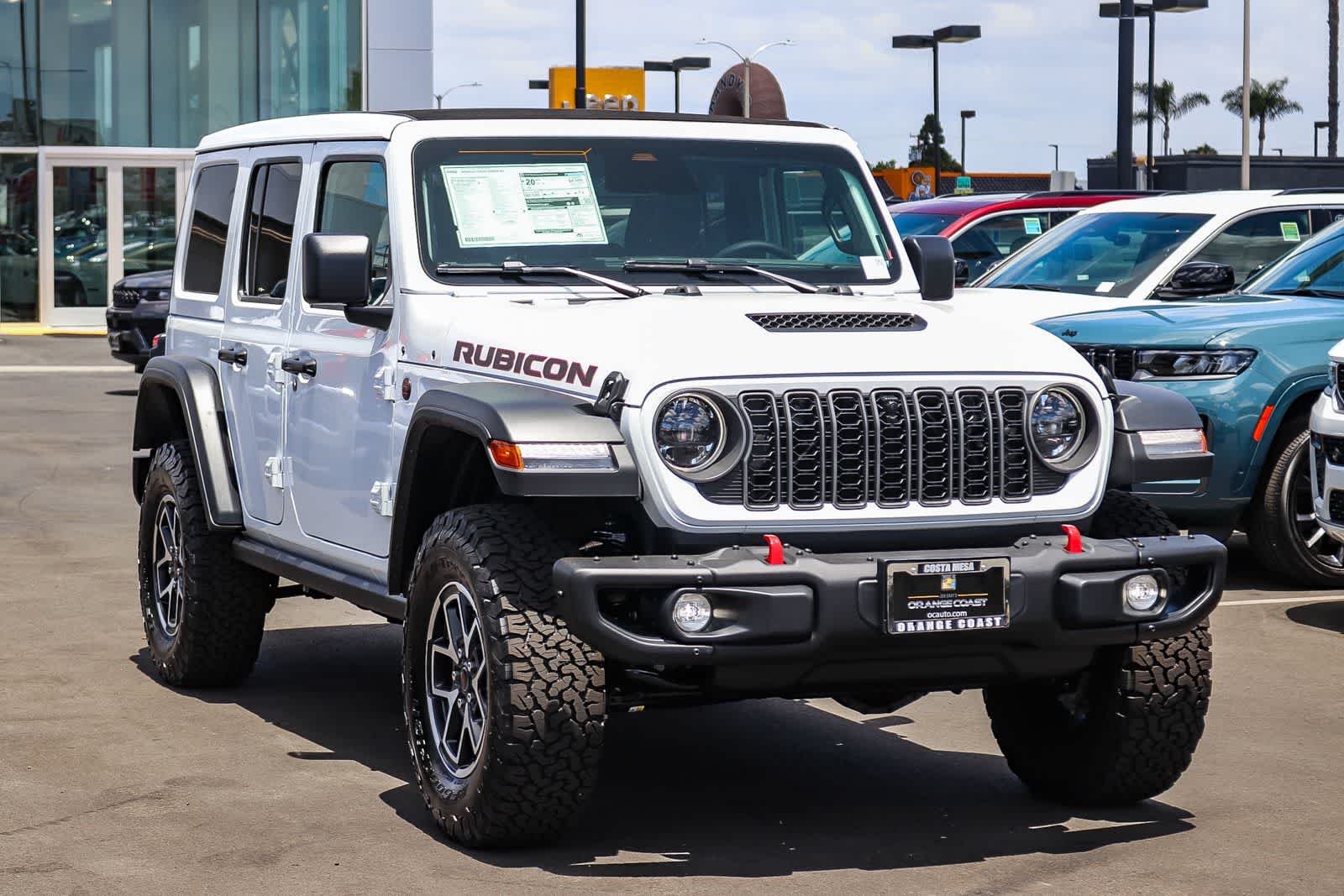 New 2026 Bright White Clear-Coat Exterior Paint Jeep Rubicon image 3