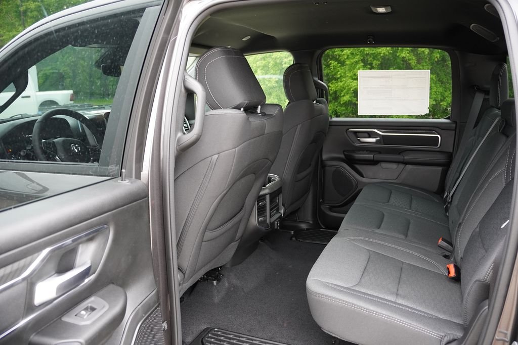 New 2026 Granite Crystal Metallic Clear-Coat Exterior Paint RAM Big Horn image 12
