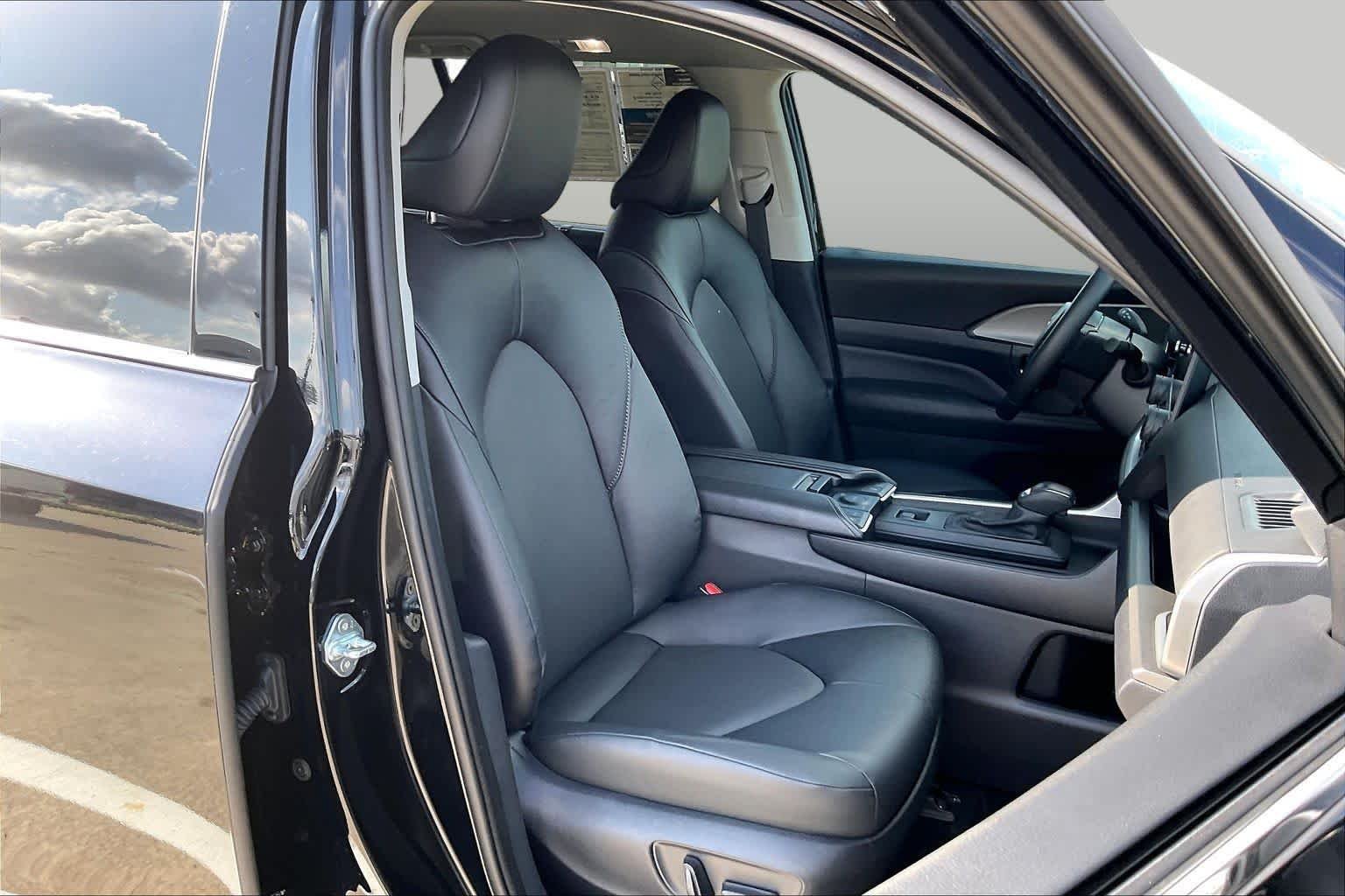 Used 2026 Midnight Black Metallic Toyota XLE image 9