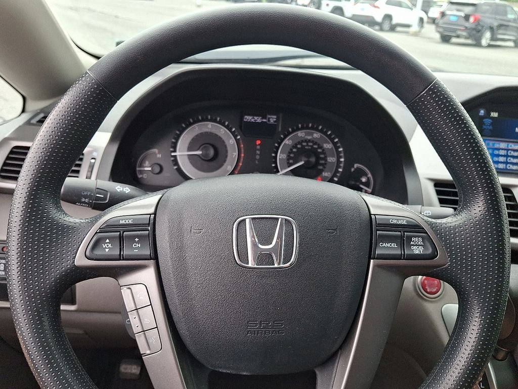 Used 2016 Gray Honda SE image 21