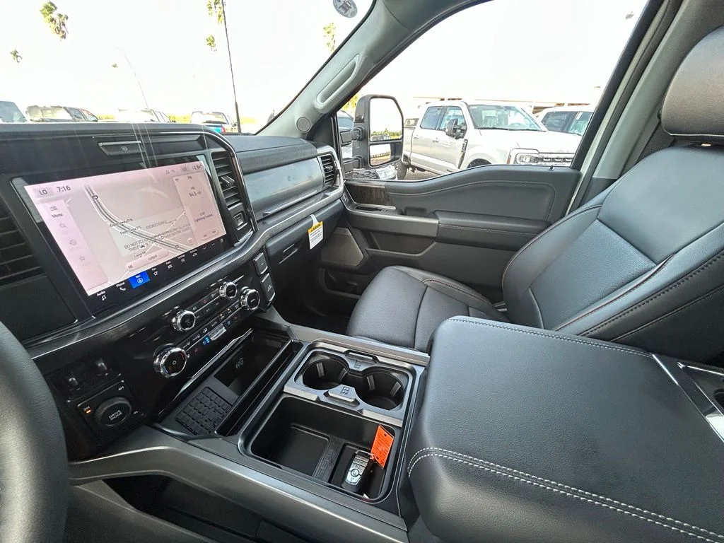 New 2026 Star White Metallic Tri-Coat Ford F-250® Lariat® image 17