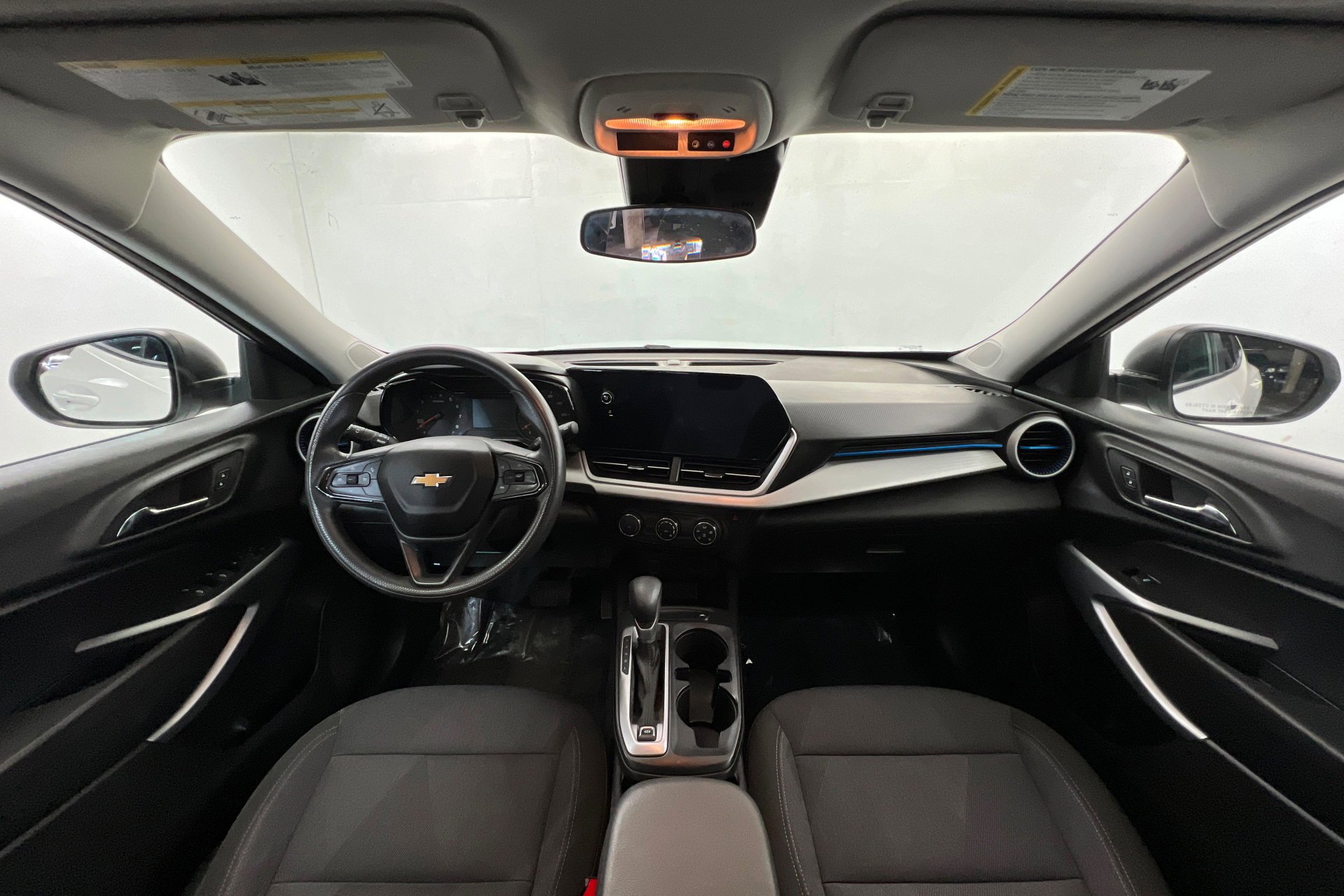 Used 2024 Summit White Chevrolet LS image 10