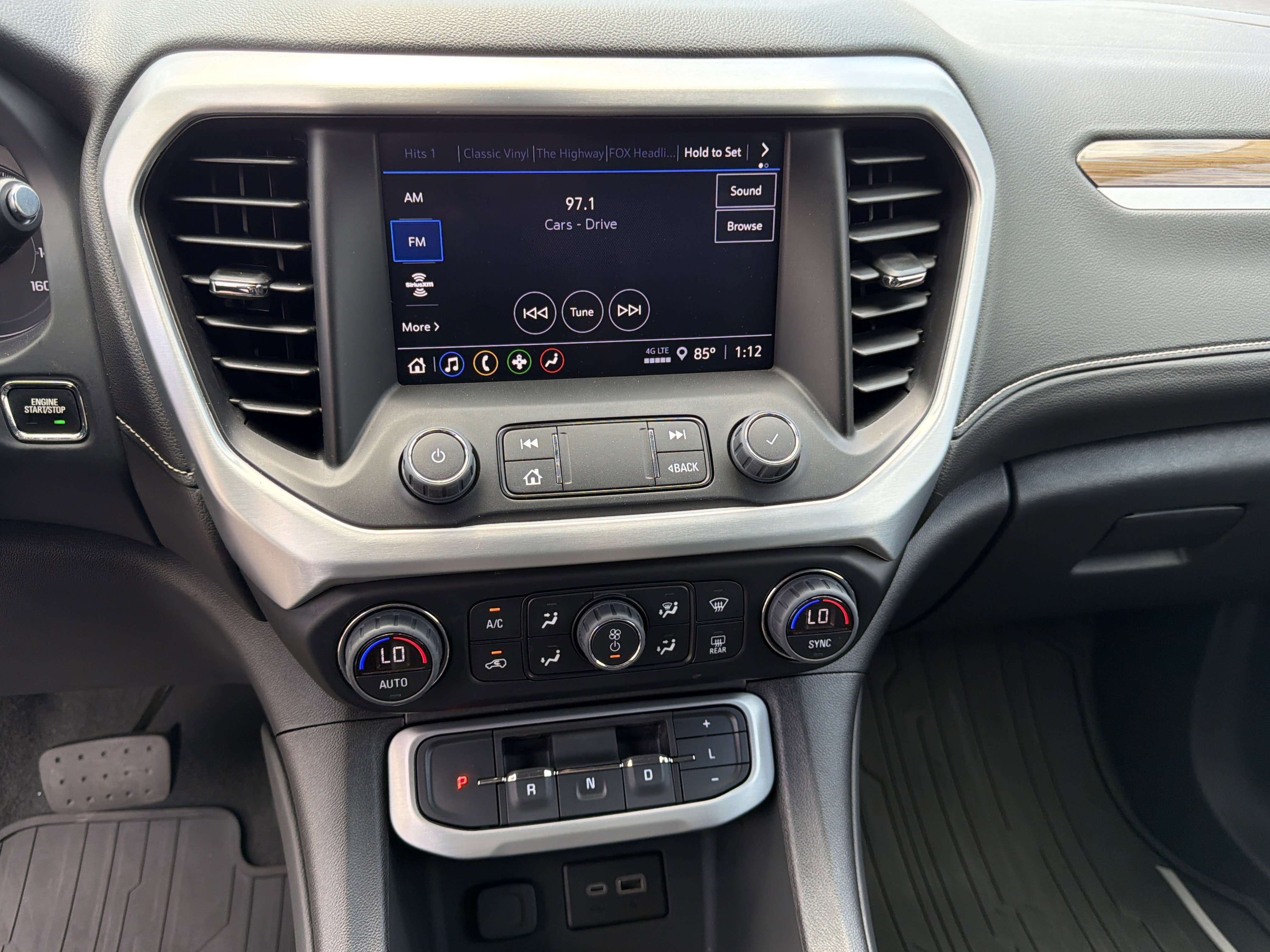 Used 2023 Sterling Metallic GMC SLE image 28