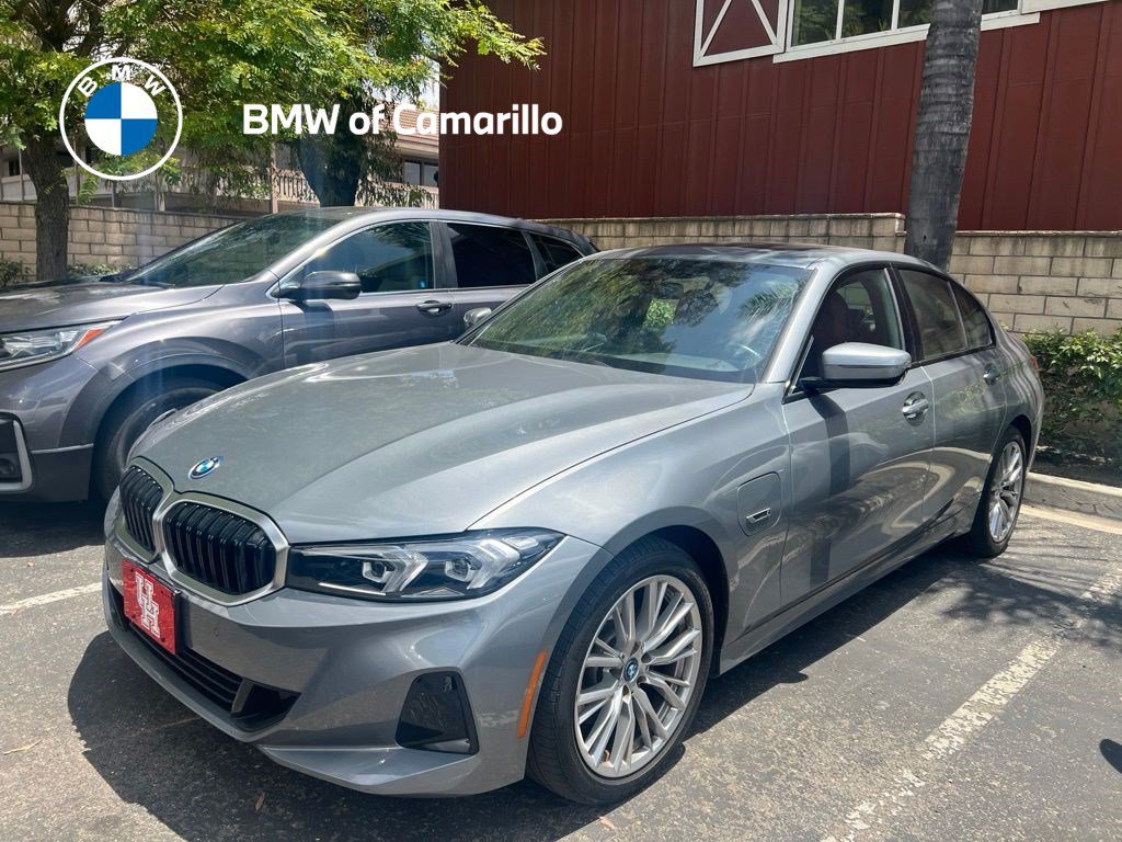 2023 BMW 3 Series 330e Sedan's photo